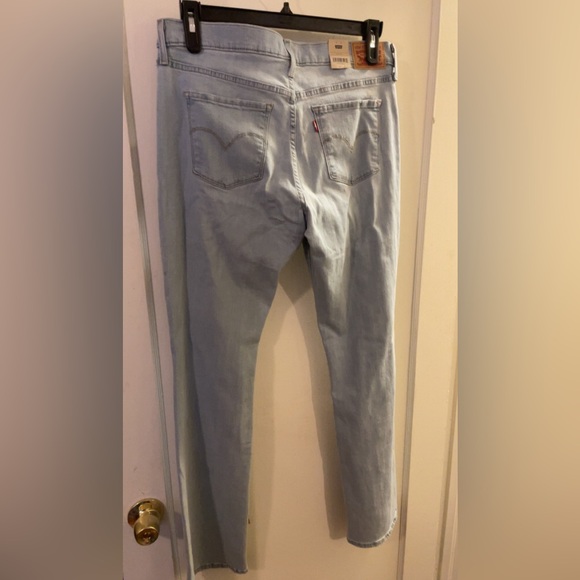 Levi’s - Picture 1 of 2